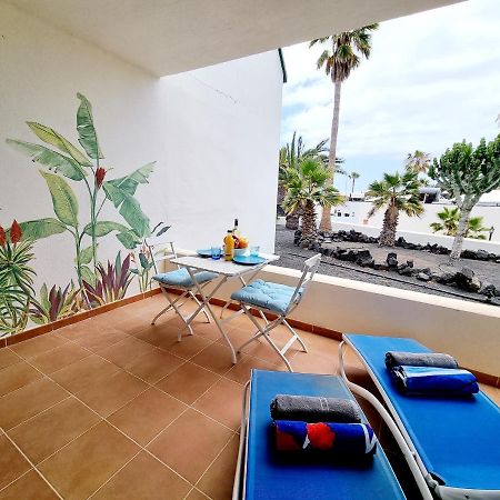 Apartamento Eduardo a primera linea del mar Costa Teguise Exterior foto